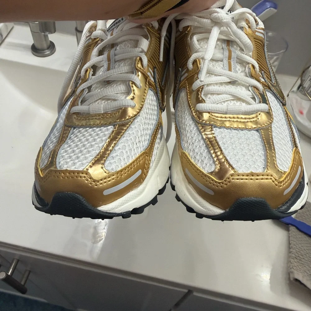 Nike Vomero 5 Sneakers - Picture 8 of 15